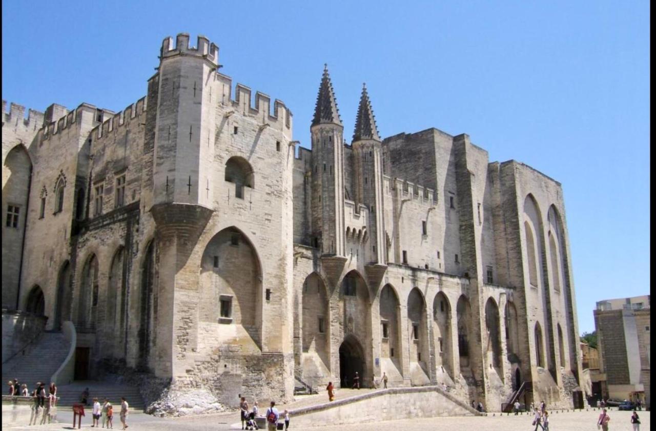 Gite Avignon Bougainvillier Dış mekan fotoğraf
